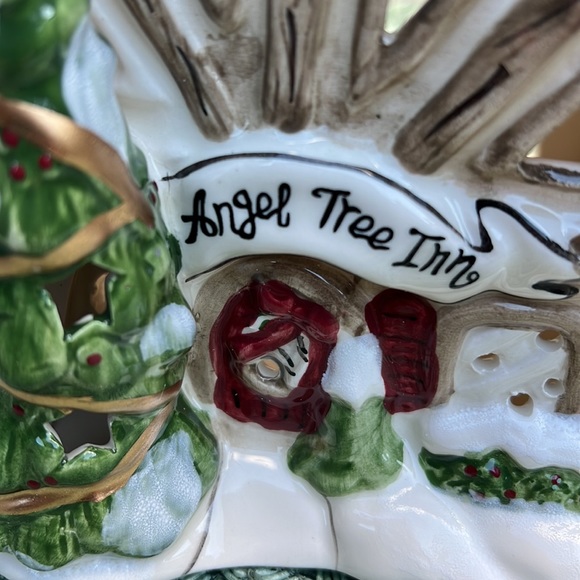 New, blue sky, clayworks angel tree inn candle house. - Picture 9 of 10